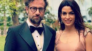 Η ταινία του james bond και το τραγούδι που έγραψε για εκείνη ο κωστής μαραβέγιας! To Dhmosio S Agapw Toy Kwsth Marabegia Sthn Tonia Swthropoyloy Cretalive Eidhseis