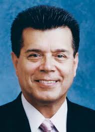 East-West Center Annual Report 2004