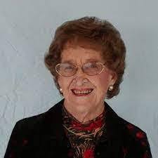 Selma Tanner's Instagram, Twitter & Facebook