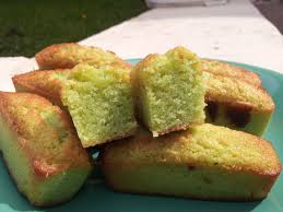 Financier A La Pate De Pistache Le Blog De Lapopotteduclocher Pate De Pistache Recette Gateau Poire Pistache