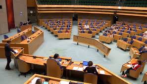In politiek den haag is geschokt. Mijn Vertrouwen In De Politiek Heeft Een Enorme Knauw Gekregen Oog Radio En Televisie