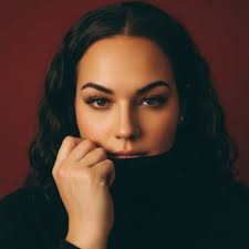 Anna Nikol in Negz chat talking about Sarah like we didn't all side eye TF  out of her when she told us she liked her & DMd Sarah Locklear to get her