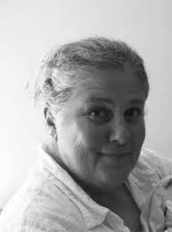 Elaine Paddock's Instagram, Twitter & Facebook