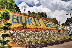 Kalau anda bercuti ke pulau pinang, salah satu tempat yang wajib anda kunjungi adalah bukit bendera. Penang Hill Zeotrip
