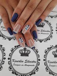 Veja como é possível mudar um pouco ou de forma radical a sua maneira de fazer as unhas decoradas no estilo francesinha. 64 Fotos De Unhas Francesinhas Com Diferentes Cores Coffin Nails Designs Nail Designs Bling Nails