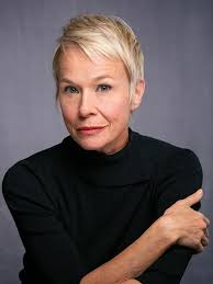 Theatrical women models