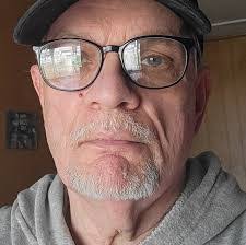 Willy Metz's Instagram, Twitter & Facebook