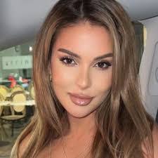 Monica Clow's Instagram, Twitter & Facebook