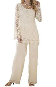 Los tejidos recomendados para hacer la blusa son: Resultado De Imagen De Conjunto De Pantalon Y Blusa Para Fiesta Para Gorditas De Fiesta Trajes Pantalon Mujer Fiesta Trajes Elegantes Ropa Elegante Para Dama