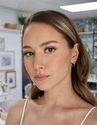 Hilary Ayers (hilaryayers)