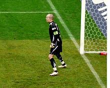 Kulüp, 11 eylül 2002'de üçüncü uçuş novelda cf tarafından ilk engelde i̇spanya kupası'ndan aşağılayıcı bir şekilde elendi ve takım arkadaşı frank de boer tarafından kamuoyunda çıkışlarındaki. Robert Enke Wikipedia