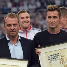 Miroslav josef klose (opole, polonia, 9 de junio de 1978) es un exfutbolista y entrenador polaco nacionalizado alemán que jugaba como delantero. Werder Bremen Ex Profi Miroslav Klose Wird Co Coach Beim Fc Bayern News