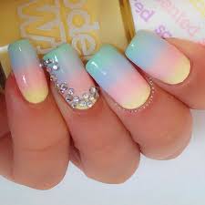 The new diamond nails inspired by the korean shattered glass nail trend create a super flashy sparkle that's damn near blinding. 20 Best Nail Art Ideas With Rhinestones Nail Art Designs 2020
