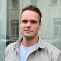 100+ perfiles de «Kapfer»