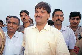 Harshad shantilal mehta was an indian stockbroker.mehta's involvement in the 1992 indian securities scam made him infamous as a market manipulator. The Last Few Years Of Big Bull Harshad Mehta S Life And How He Died Nation