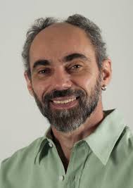 A dor e a delícia de vagar pelo mundo