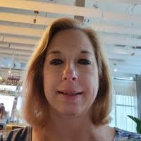 Lori Weiss's Instagram, Twitter & Facebook