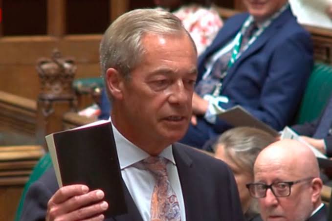Nigel Farage heckled as he returns to Parliament after Clacton by-election  - The Mirror