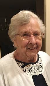 Patricia Rayos's Instagram, Twitter & Facebook