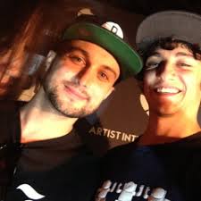 Stream Daniel Mandell music