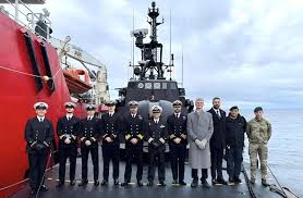 Chile y el Reino Unido exponen su alianza militar en la cubierta del HMS Medway