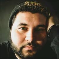 Alex Delvalle's Instagram, Twitter & Facebook