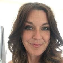 Jennifer Bunn's Instagram, Twitter & Facebook