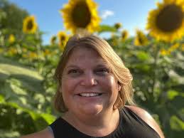 We've gone sunflower crazy at Strawberry Fields! 🌻 The shop is filled with  our beautiful homegrown sunflowers, and PYO Sunflowers reopens TOMORROW!  🌻🌻 🗓️ Friday 22nd, Saturday 23rd, Sunday 24th & Monday