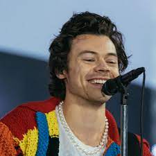 We've said it once, and we'll say it again on the auspicious occasion of the singer's 27th birthday: Harry Styles Played A Tiny Desk Concert With All The Best Fine Line Songs Teen Vogue