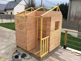 Un petit plan au format pdf sur la construction en palette. Construire Une Cabane En Bois Pour Vos Enfants Bric Olive
