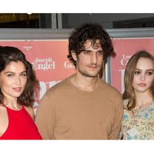 26 e festival panafricain du cinéma et de la télévision de ouagadougou, du 23 février au 2 mars 2019. Laetitia Casta Incinta E Louis Garrel Foto Della Loro Storia D Amore Amica