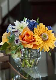 Ver más ideas sobre arreglos, arreglos florales, arreglos florales para iglesia. Arreglos Y Centros De Mesa Con Flores Artificiales Mas De 90
