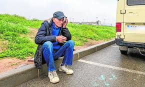 Vuelven a agredir al chatarrero del contenedor de enseres de El Palmar | La  Verdad