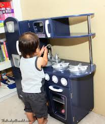 Entdecken sie die neuesten modetrends von review bei p&c. Crafts For Kids Tons Of Art And Craft Ideas For Kids Kidkraft Kitchen Blue