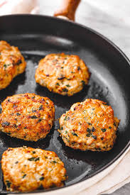 Meal Prep Chicken Patties Recipe With Vegetable Salad Meal Prep Chicken Recipe Chicken Patty Recipes Chicken Meal Prep Ground Chicken Recipes