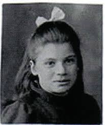 What happened to my grandmother and great aunt in Quebec after arriving in  1909 and 1912?