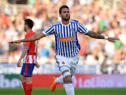 Willian josé is playing in a attacker position. Qvlaxh5dsacu2m