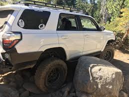 The rocker panel is one of the most vulnerable areas on your 4runner when driving offroad. Lets See Your Rock Sliders Toyota 4runner Forum Largest 4runner Forum