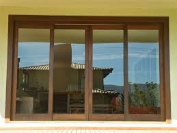 Tipos De Portas Modernas E Estilosas Janelas De Madeira Janelas De Vidro Portas De Madeira Com Vidro