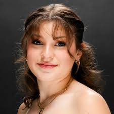 Judith Leal's Instagram, Twitter & Facebook