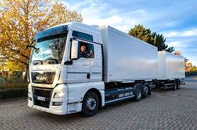 Lkw industrial sdn bhd was incorporated in year 2004 to supply industries with manufacturing hardware and packaging needs. Lkw Selber Fahren Schenken Sie Erlebnisse Von Jochen Schweizer