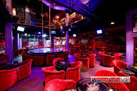 With 70,000 square feet of space and three huge floors, there will be space for everyone to enjoy and party their night away. Larry Flynt S Hustler Club Vegas Party Vip