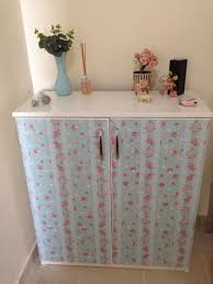 Ayakkabiligimi Yapiskanli Folyo Ile Kapladik