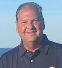 Robert Ducker's Instagram, Twitter & Facebook