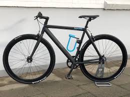 Bluevember Bei Bonvelo Bike Style Fixed Gear Bike Bike