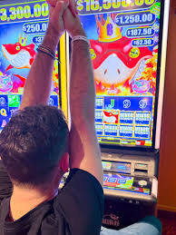 Guess how it ended 🤑 Carnival...