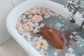 Spiritual bath clean your aura of negative energy, or add a high vibration if needed. What Is A Spiritual Bath And Why You Should Try One To Help Bring Positive Changes Into Your Life Hydralive Therapy Iv Therapy B12 Injections Cryotherapy Compression Therapy Hormone Replacement Therapy
