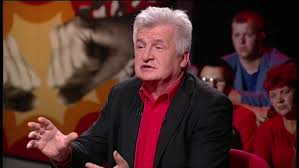 Po wczorajszym spotkaniu ojca rydzyka z mieszkańcami toruńskiego osiedla winnica i społecznikiem piotrem ikonowiczem ten ostatni nie ukrywa żalu do redemptorysty. Skandalisci Piotr Ikonowicz Polsat News