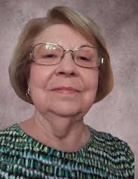 Helen Cason's Instagram, Twitter & Facebook