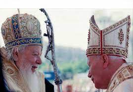 Suveranul pontif a supravieţuit celor trei tentative de asasinat. Papa Ioan Paul Al Ii Lea 5 Basilica Ro